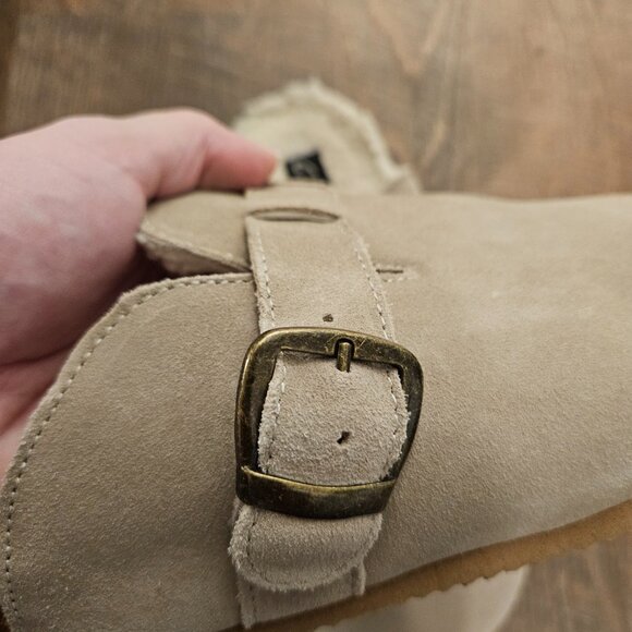 Women's Slip On Clogs - Picture 2 of 7